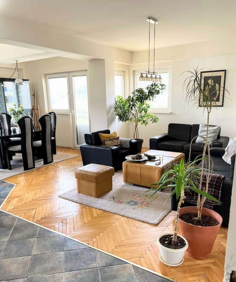Apartament i ndriçuar me pamje nga Pelisteri - 1