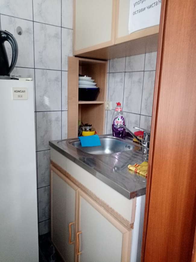 Apartament qendror për zyra përballë Portës së Maqedonisë - 2