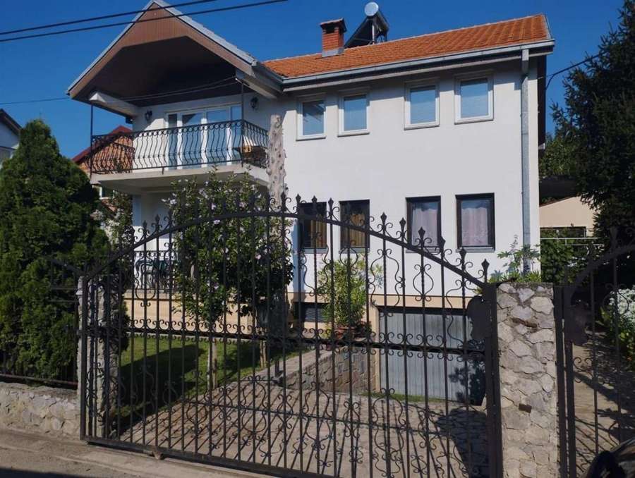 Shtëpi në Gjorce Petrov - 1
