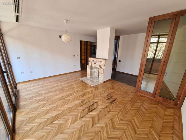 Apartment in Debar Maalo - 2