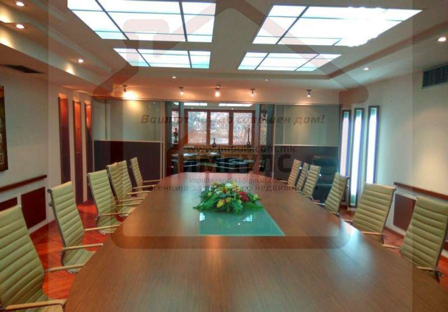 Furnished commercial space in an ideal location in the Center, Skopje - 1