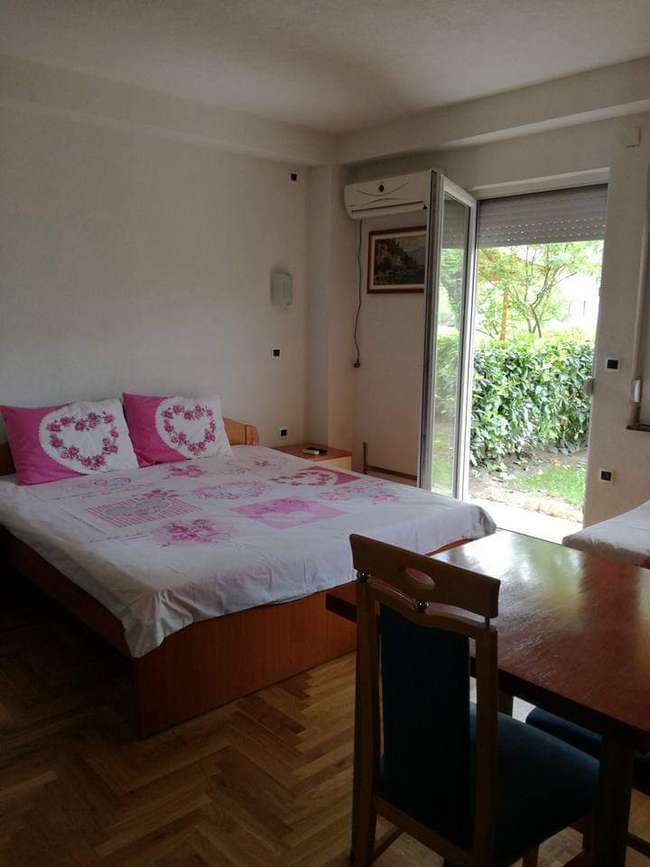 VIZIONI për shitje GARSONJERË me KOPSHT në Ohrid - 2