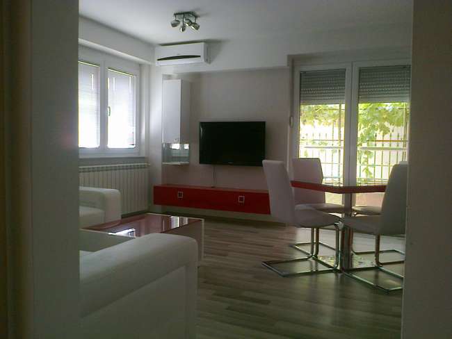 APARTAMENT MODERN ME DY DHOMA NË NJË LOKACION TË QETË NË KOZLE - 3