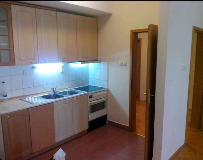APARTAMENT TRE DHOMASH I PASHËN NË KARPOS - 2