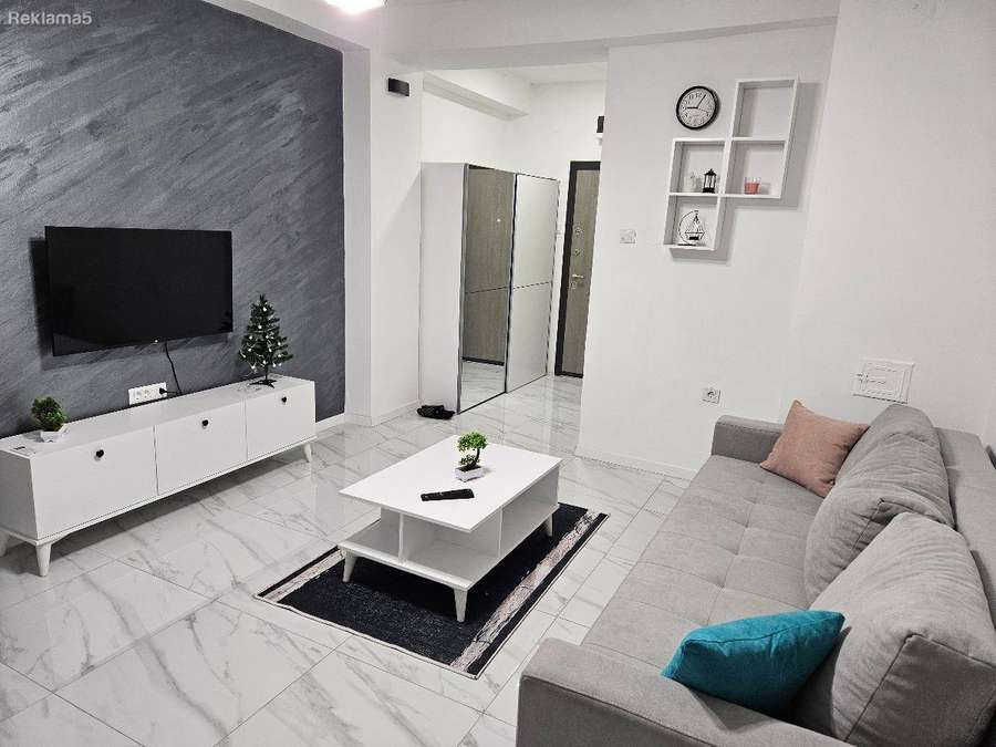 Apartament me një dhomë gjumi për qira në K.Voda, pranë Shampionçe - 1