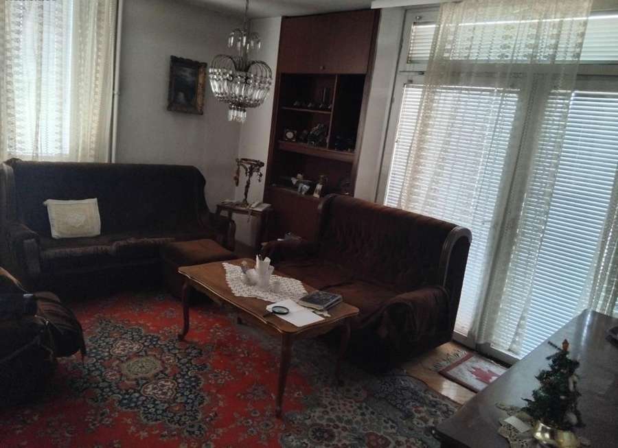 Apartament në Qendër - 1