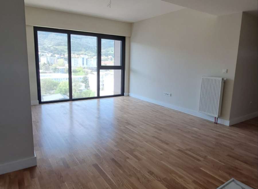 Apartment in Diamond Complex - 1