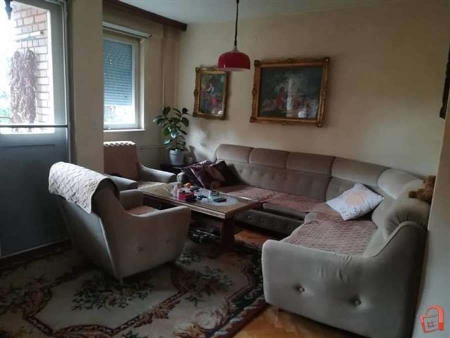Apartament në Aerodrom, përballë Hotelit Rusia - 1