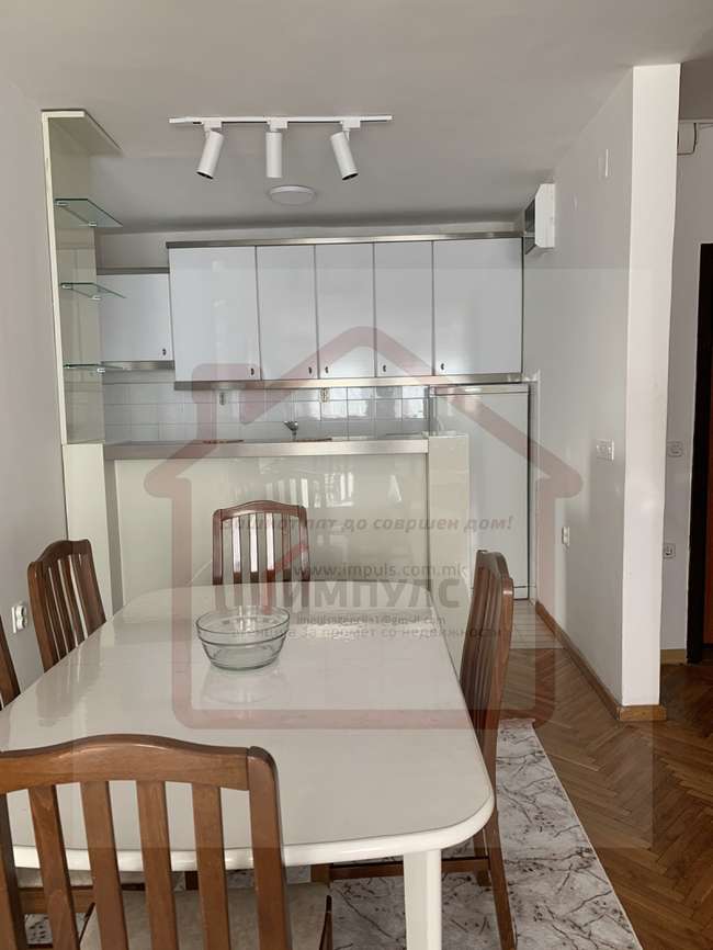 APARTAMENT TRE DHOMASH ME LOKACION NE QENDER - 2