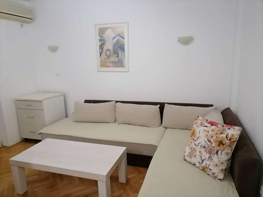 Apartment in Hrom - 1