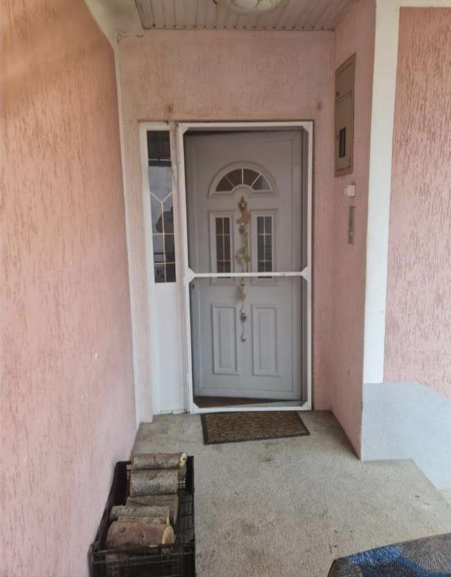Shtëpi dhe tokë në Strumicë - 3
