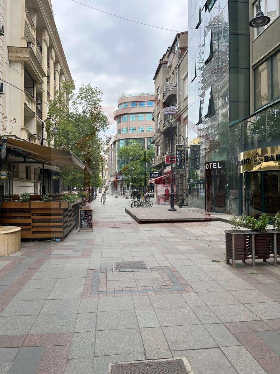 PËR SHITJE APARTAMENT FUNKSIONAL ME TRE DHOMA NË RRUGËN MAQEDONIA - 1