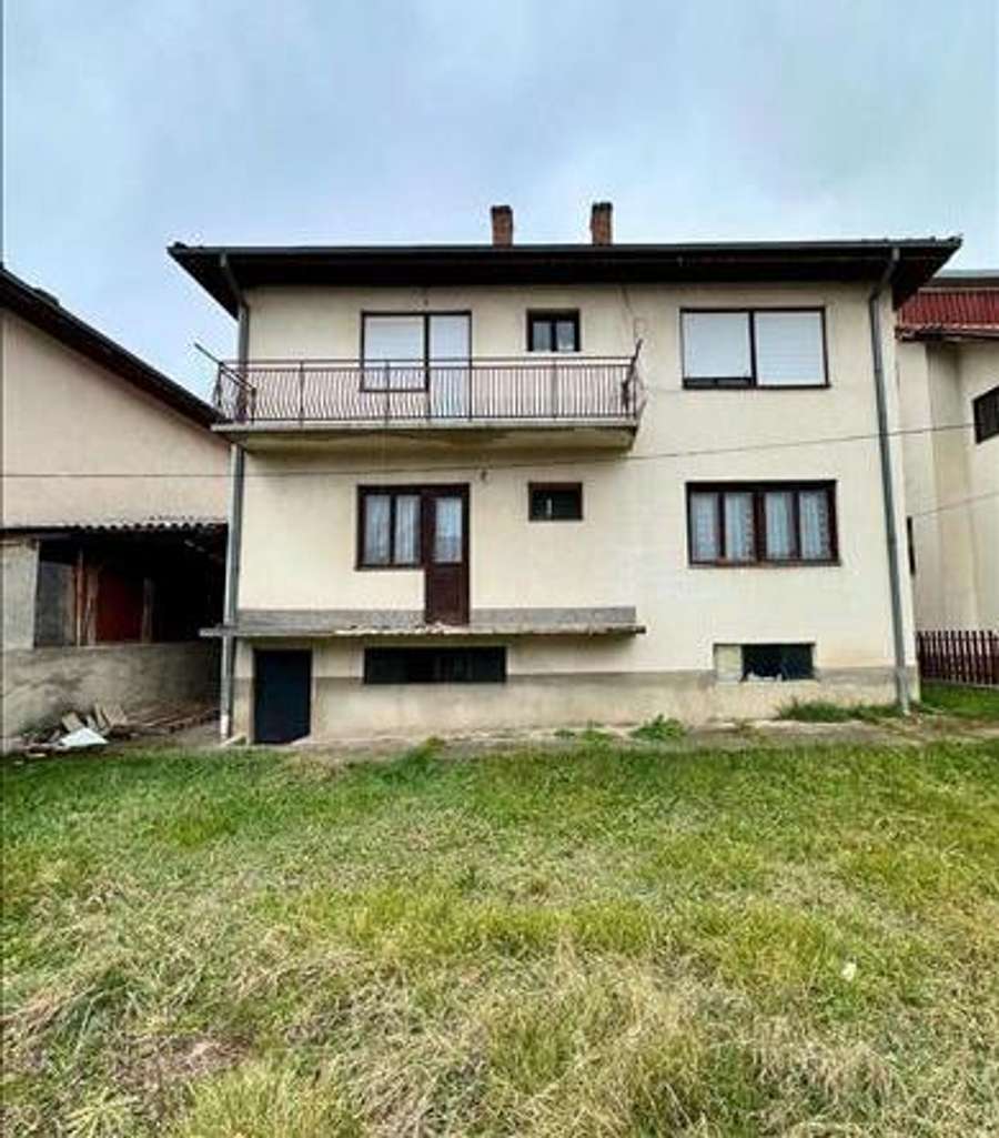 Shtëpi në Berovë - 1