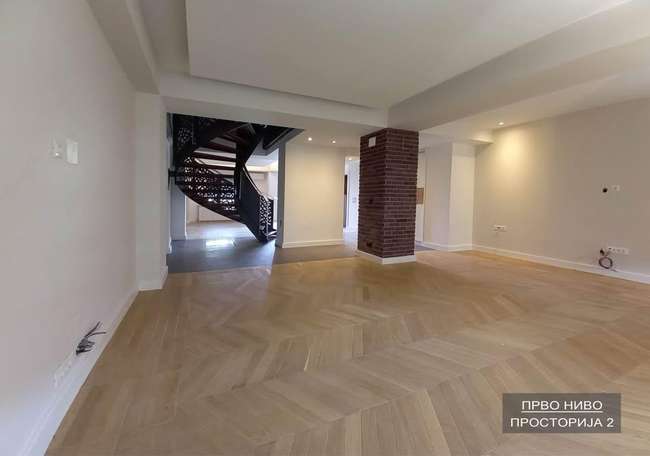 Semi-furnished 4-bedroom apartment in Taftalidze image