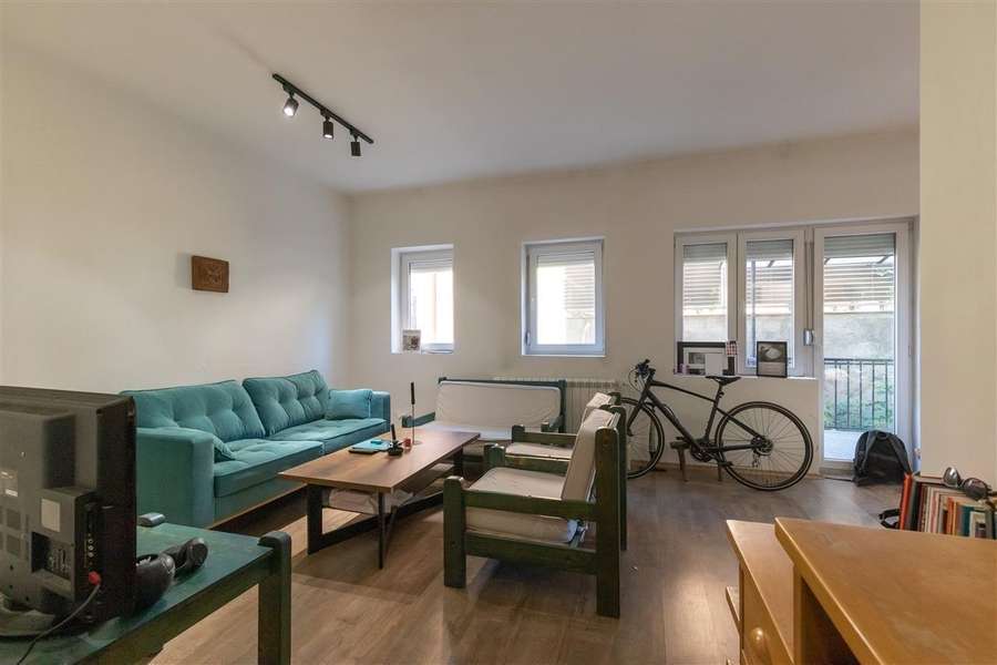 Apartament në Debar Maalo, pranë Qeverisë së RM - 1
