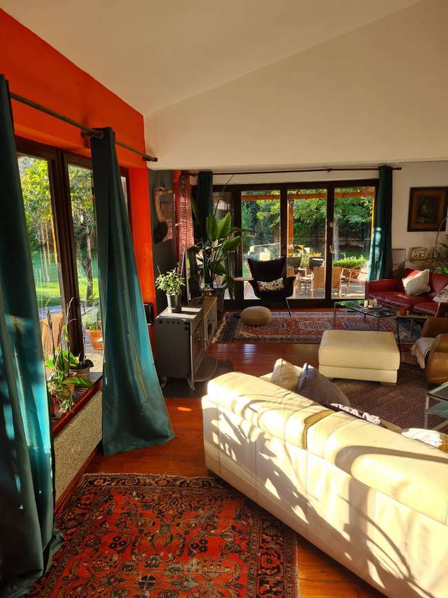 Куќа со прекрасен двор во Бардовци image