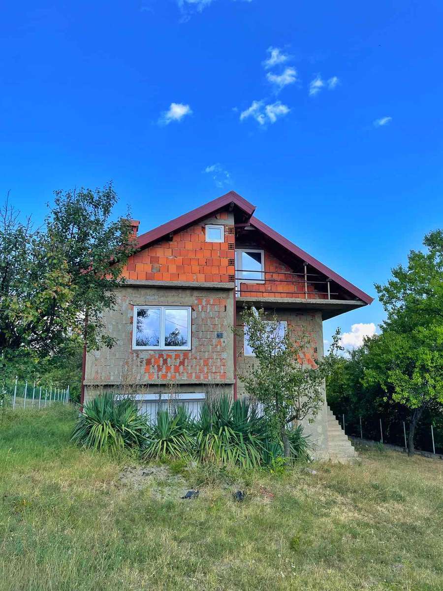 Shtëpi në Gorno Sonje - 1