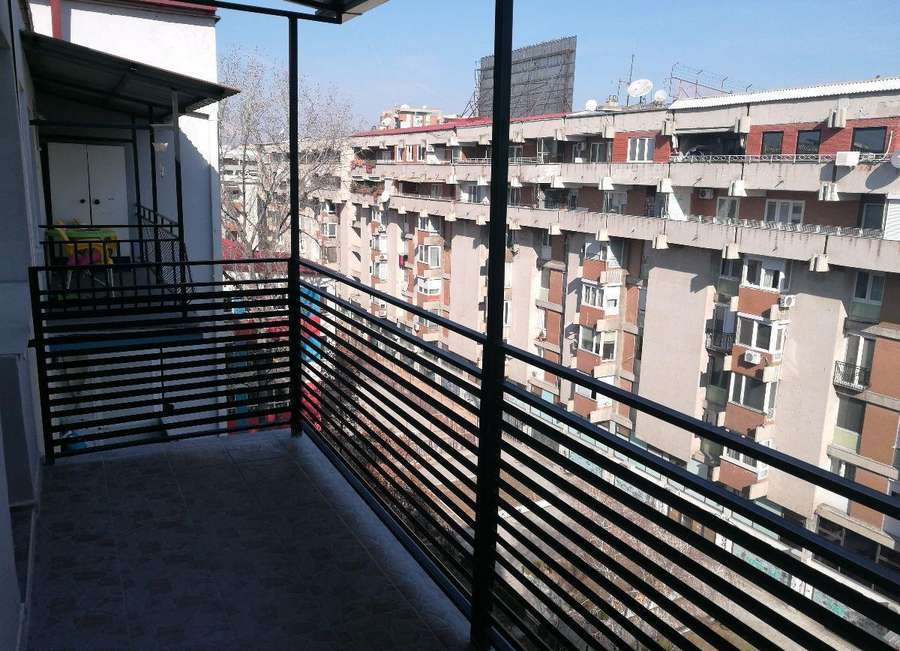 Apartament në Qendër - 1