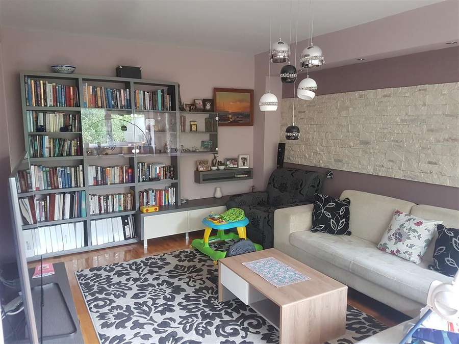 Apartament i rinovuar në Çair - 1