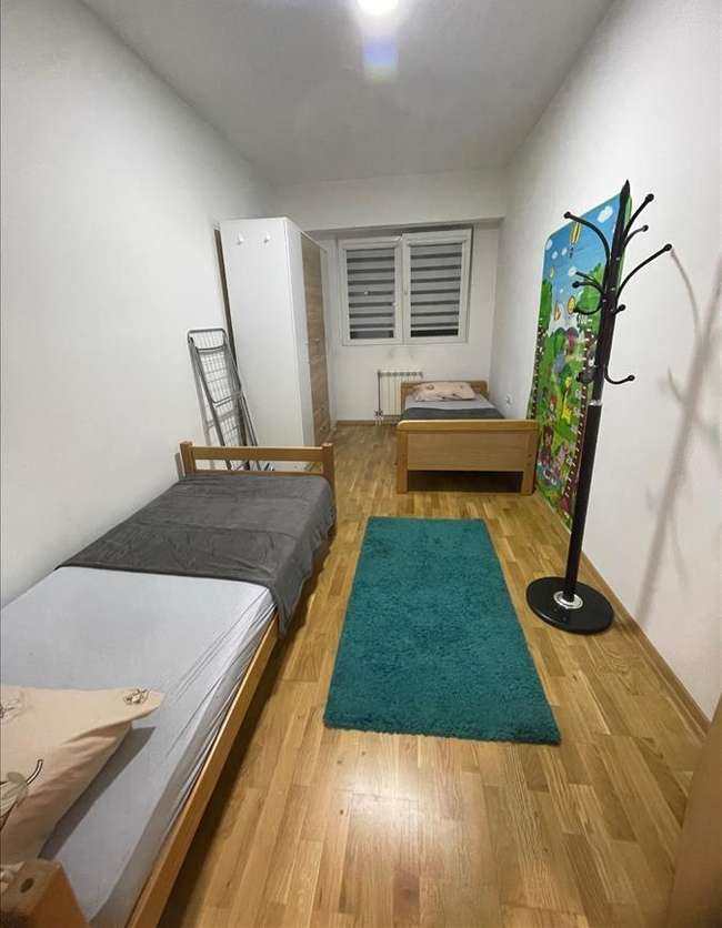 Jepet me qira apartament 3-dhomësh në Karposh 3, City Garden - 2