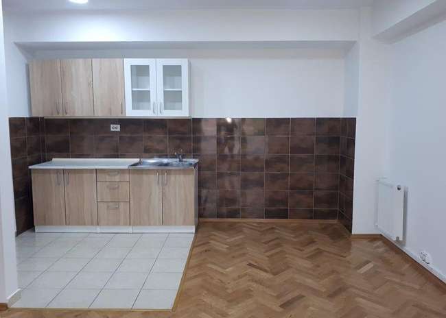 Jepet me qira apartament bosh që mund të përdoret për të jetuar - 3