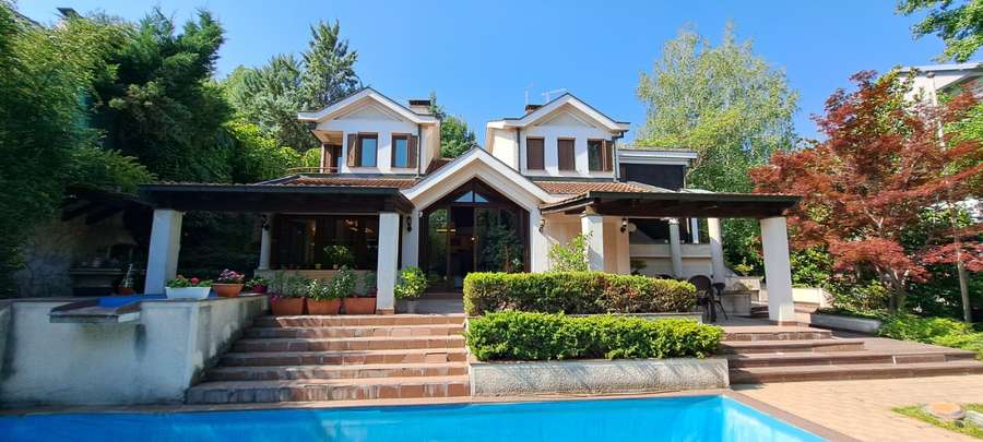 Exclusive House in Crnice - 1