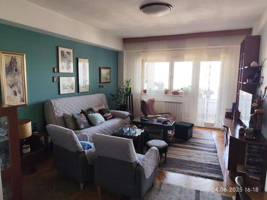 Apartament në një ndërtesë cilësore në Aerodrom - 1