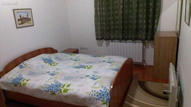 Се продава 4-собен стан во Центар, кај Апче и Силбо - 3