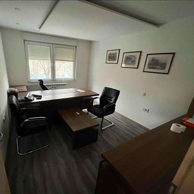 Деловен простор на Ул. Македонија - 2