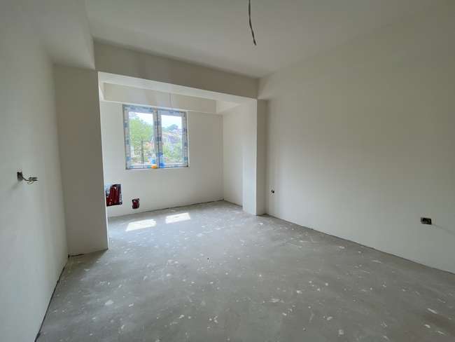 Objekti tregtar 431m2 në Kozle - 3