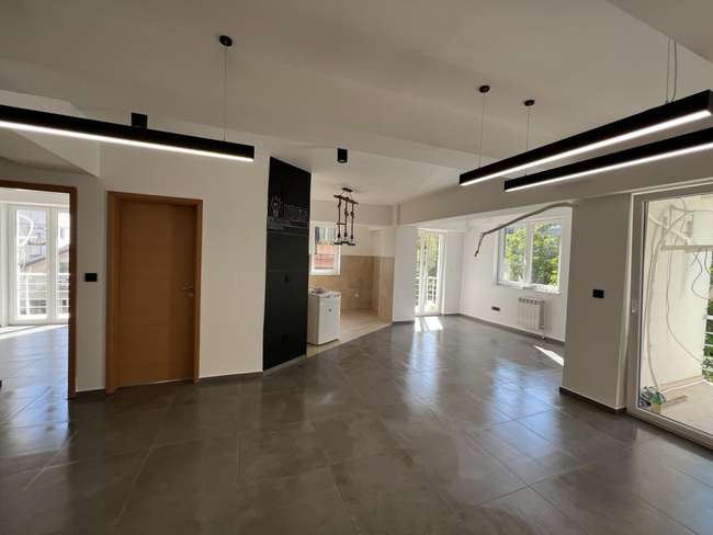 Apartament në Debar Maalo - 3