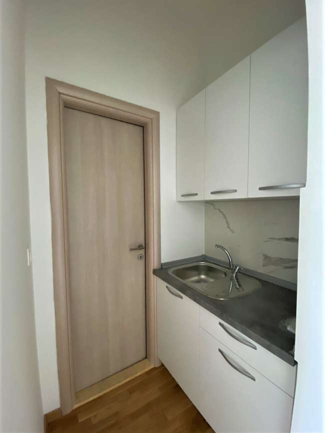 Apartment in the Center Suitable for Office - 3