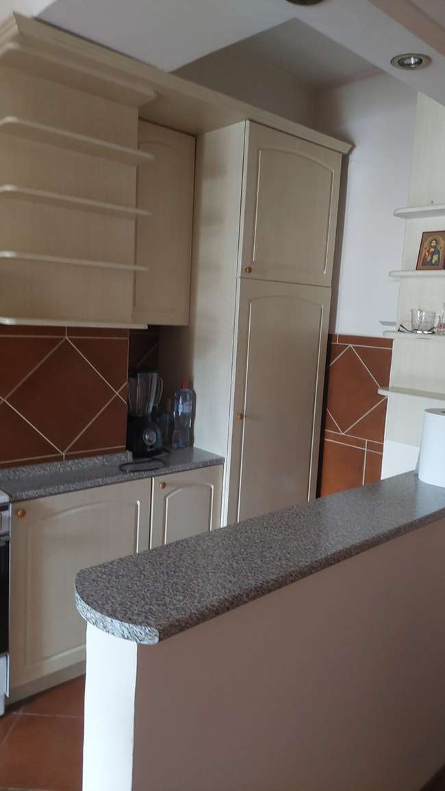 APARTAMENT I MIRE TRE DHOMASH NË NJË LOKACION TË MIRE NË QENDËR - 2
