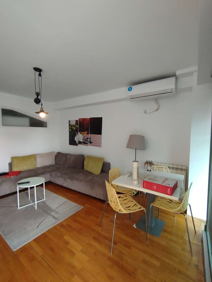 Apartament 43m2 në Qendër - 1