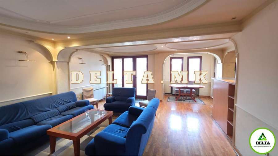 Стан во Дебар Маало на мирна и атрактивна локација - 1