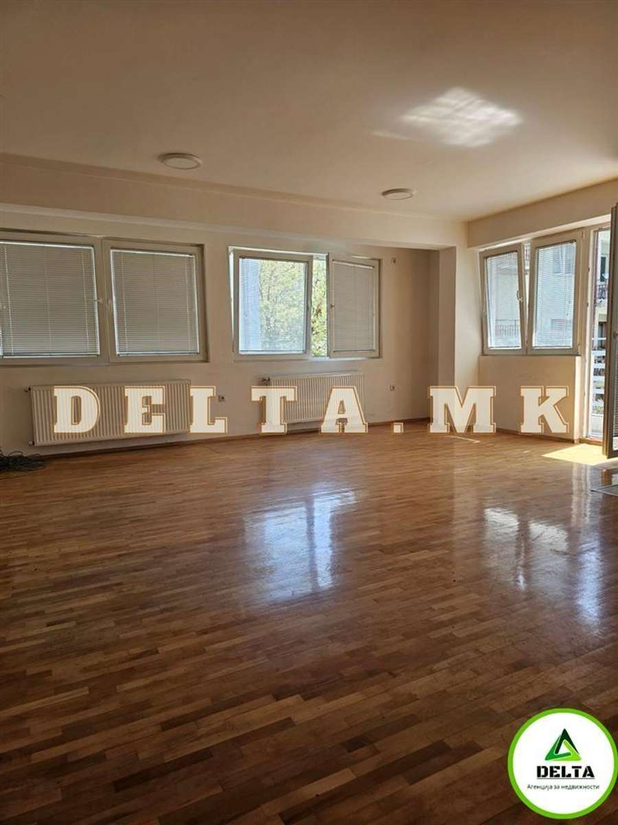 Apartament i zbrazët me tre dhoma në Debar Maalo - slika 2