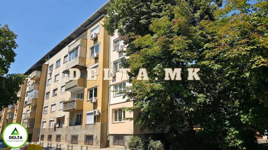 Двособен стан во Карпош 2 во близина на Драмски - 1