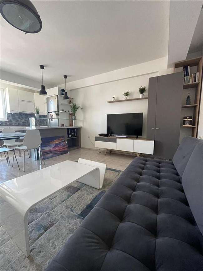 Jepet me qira apartament 3-dhomësh në Debar Maalo, Vardar Mebel - 2