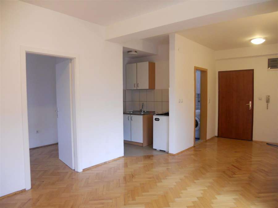 Apartment in Center - 1