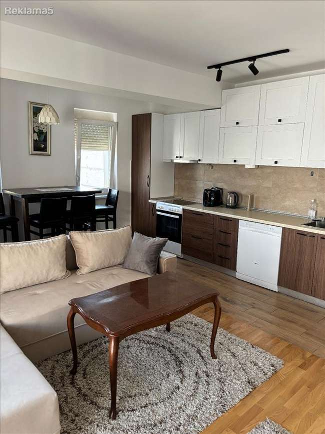 Apartament në Qendër - 2