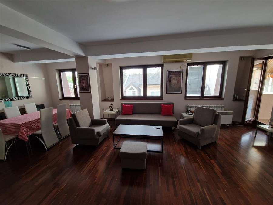 Apartament me tre dhoma për qira pas Bunjakovecit - 1