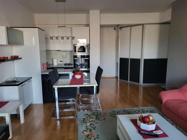 Apartament në Debar Maalo - 2