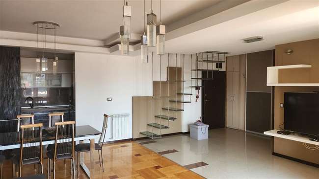 For rent 4-room duplex apartment in Debar Maalo - 2