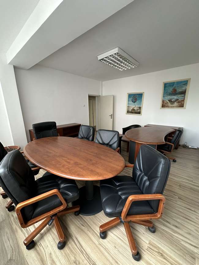 Hapësirë Tregtare 77m2 në Qendër - 3