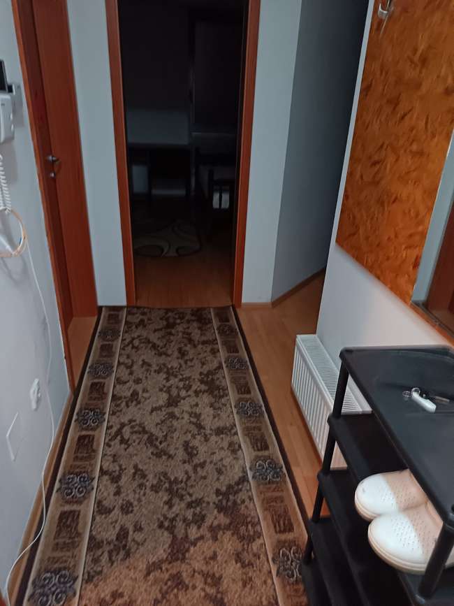 FOR RENT THREE-ROOM APARTMENT IN EXCELLENT LOCATION IN THE CENTER - 3