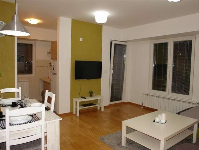 Apartament në Adora në Aerodrom - 2