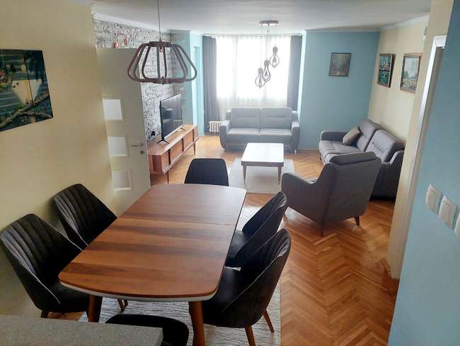 APARTAMENT TRE DHOMASH ME KOMFOR NË LOKACION IDEAL NË AERODROM - 2