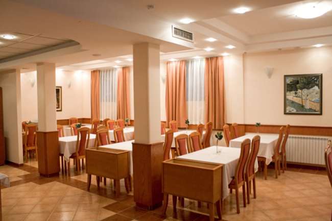 Hotel in Peshtani - 3