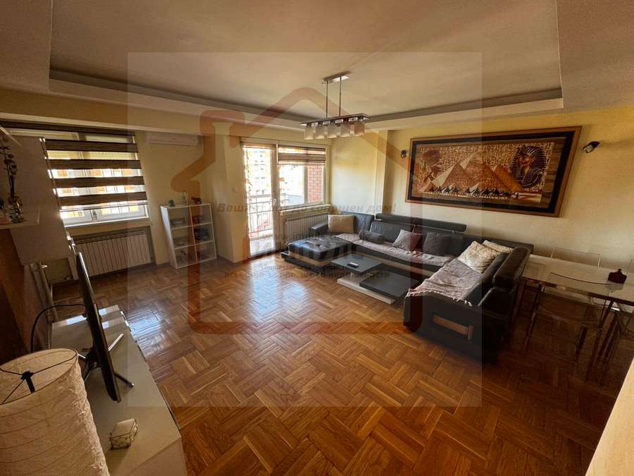 APARTAMENT TRE DHOMASH ME LOKACION NË KAPISTEC - 1