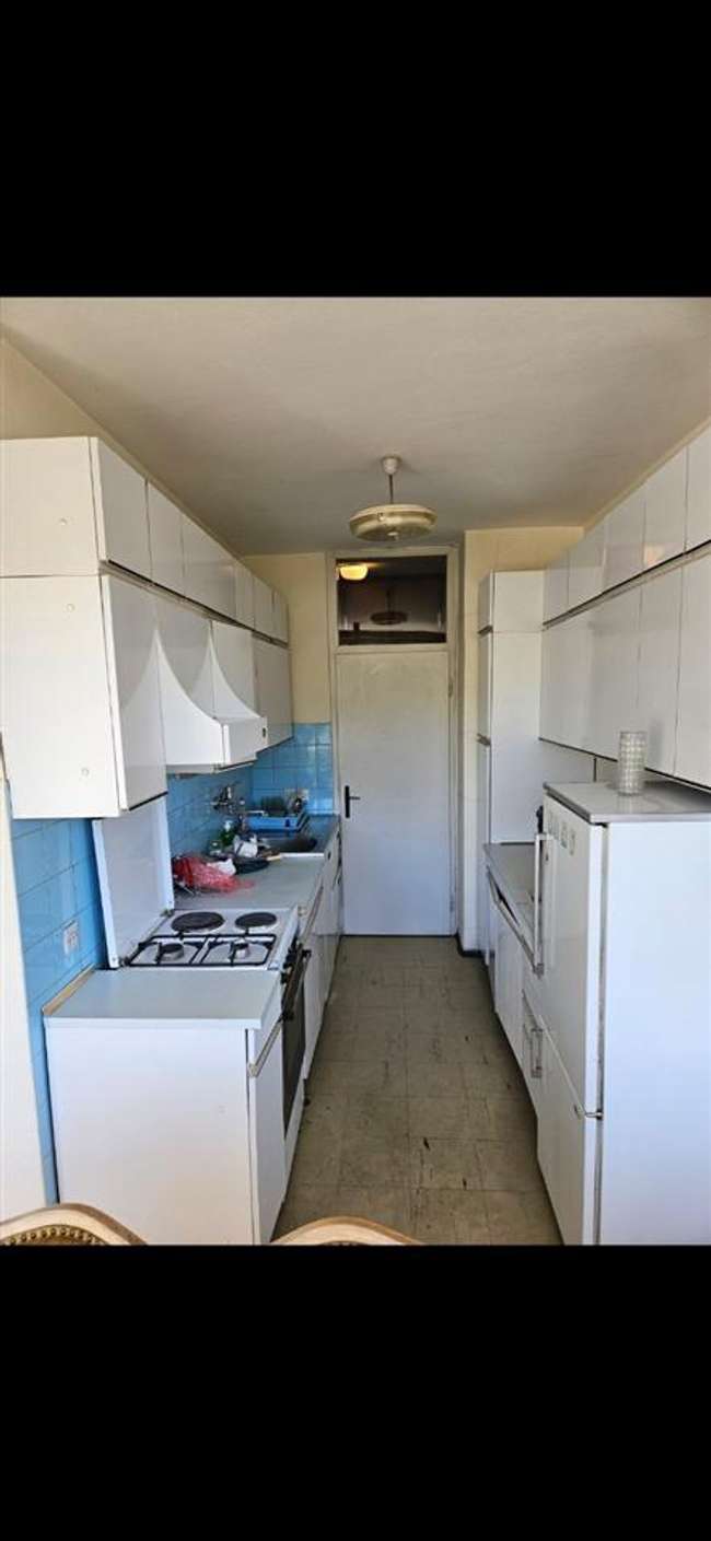Three-bedroom apartment in Gjorce Petrov - 3